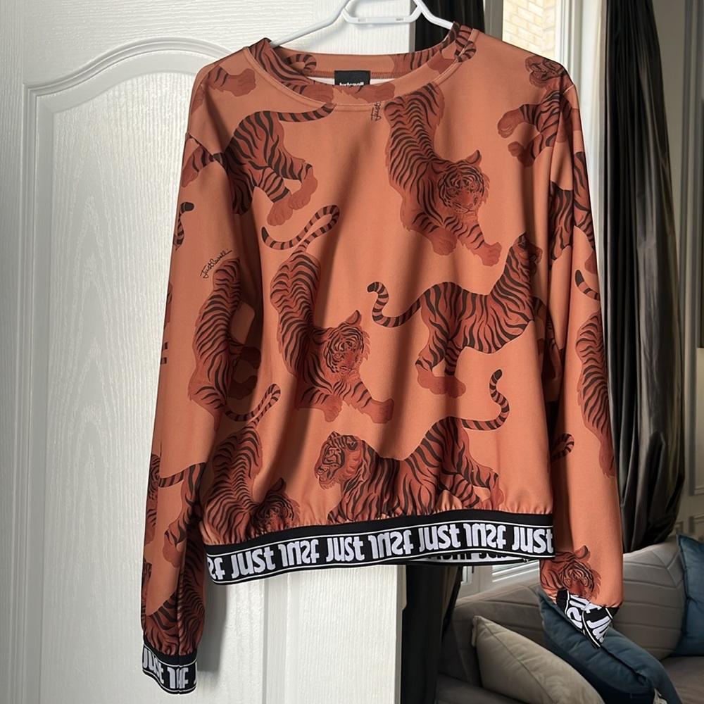 Just Cavalli logo tiger Sweatshirt New no tag! Size L Made in Italy!